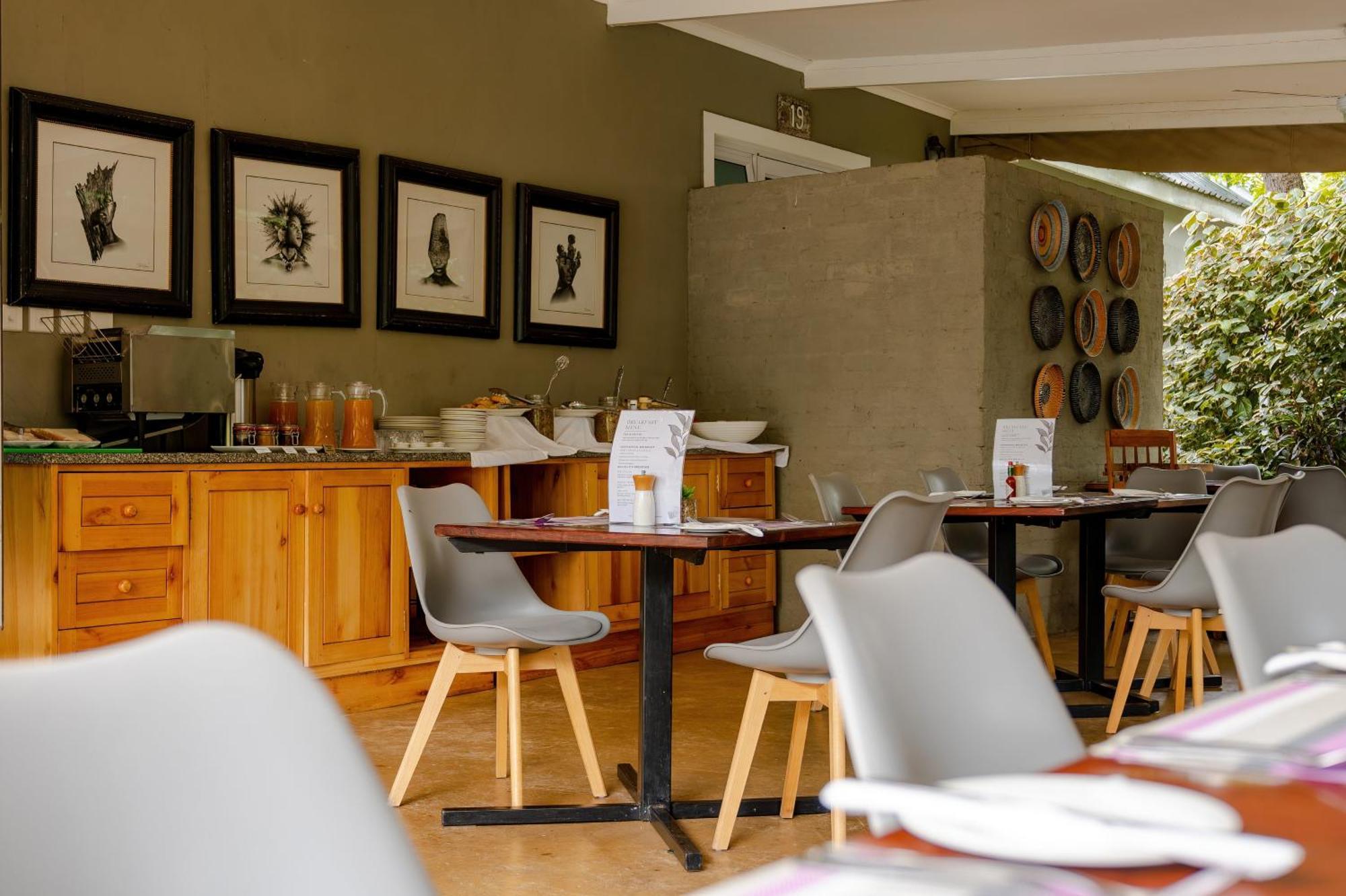 מפלי ויקטוריה Phezulu Guest Lodge מראה חיצוני תמונה